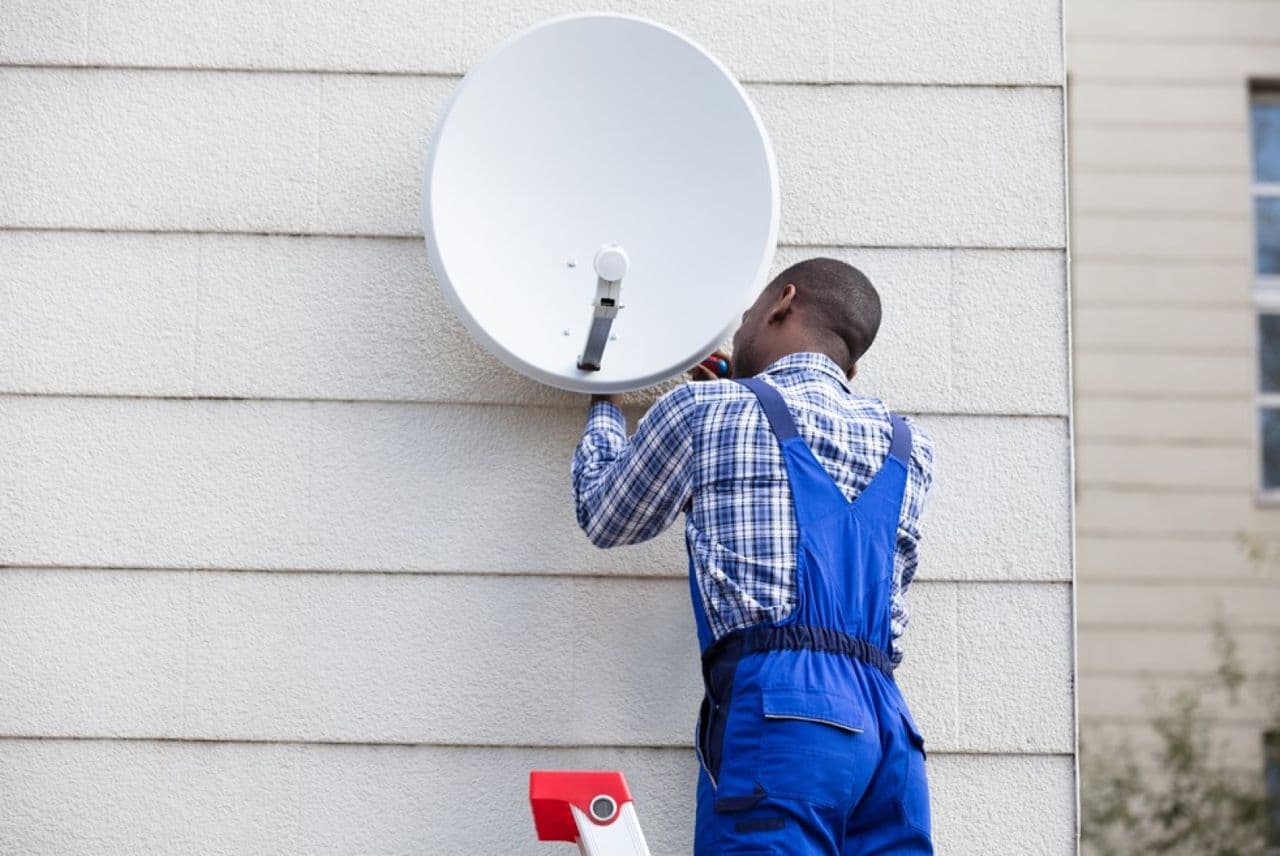 How much does DSTV installation cost?