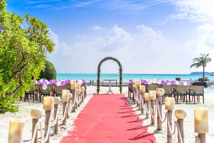 A wedding at the beach