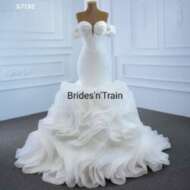 brides and train